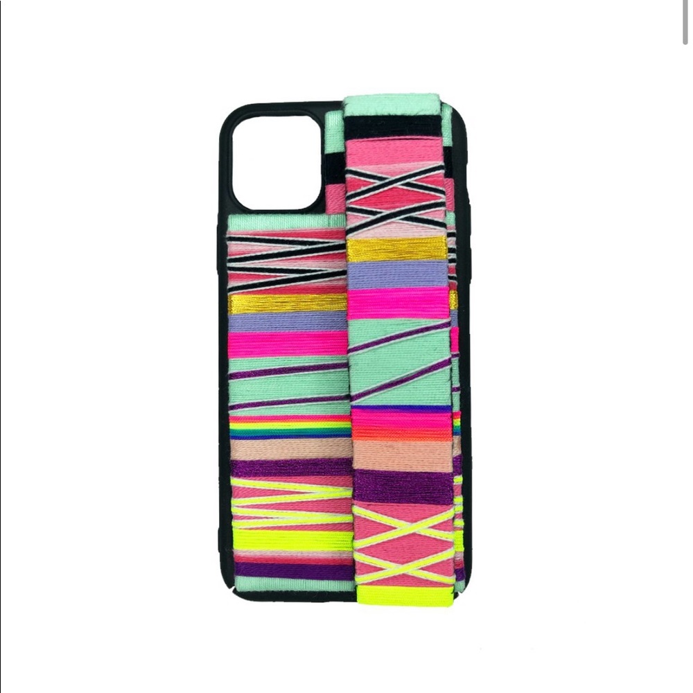 Brand New Le Pom Pom Elvie 12 Pro Max Case